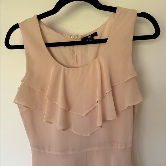 H&M Pink Ruffled Dress - Picture 2 of 6